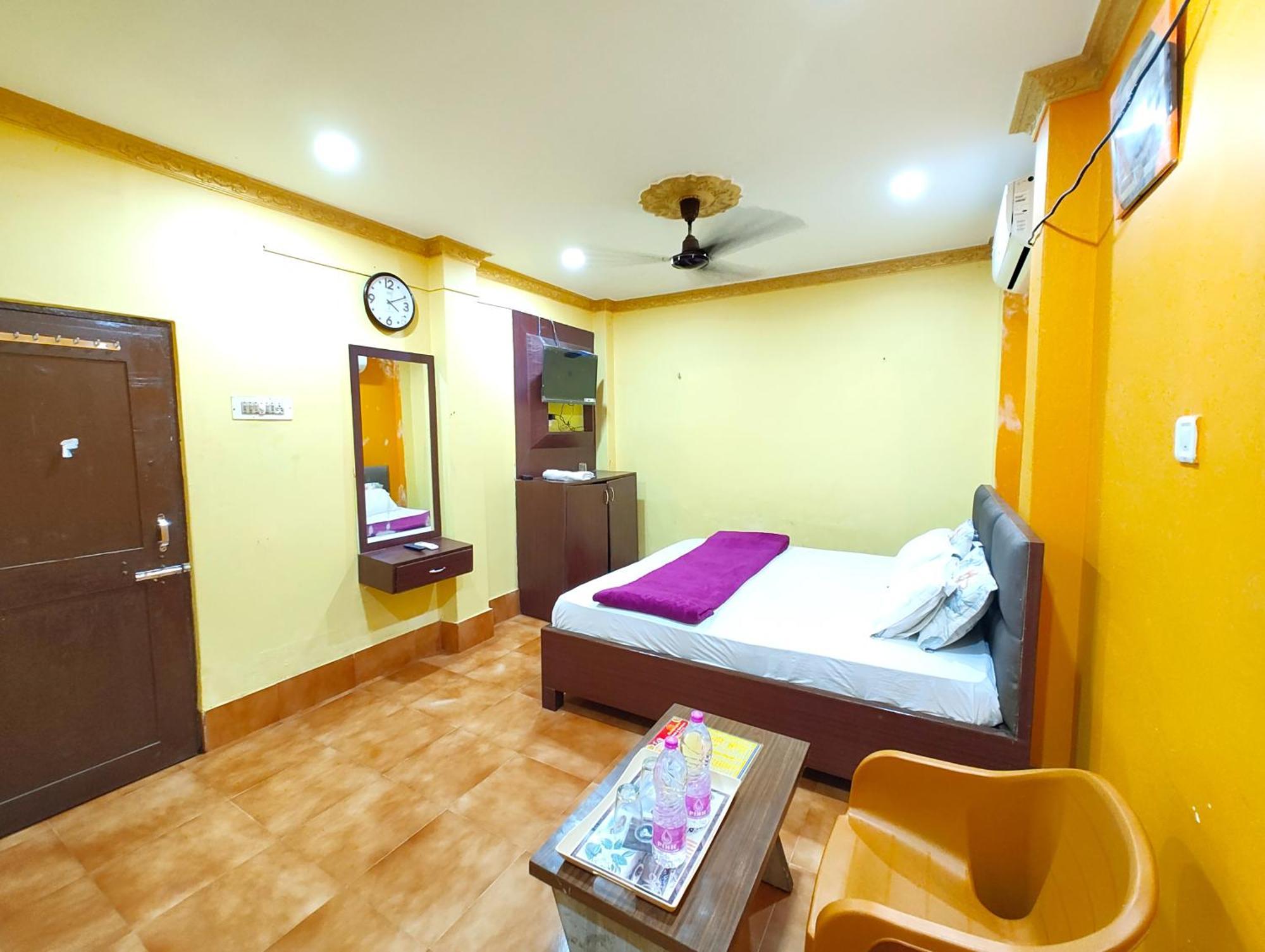 Goroomgo Sahoo Palace Puri - Prime Location Near Sea Beach - Excellent Service With Parking Facilities 外观 照片
