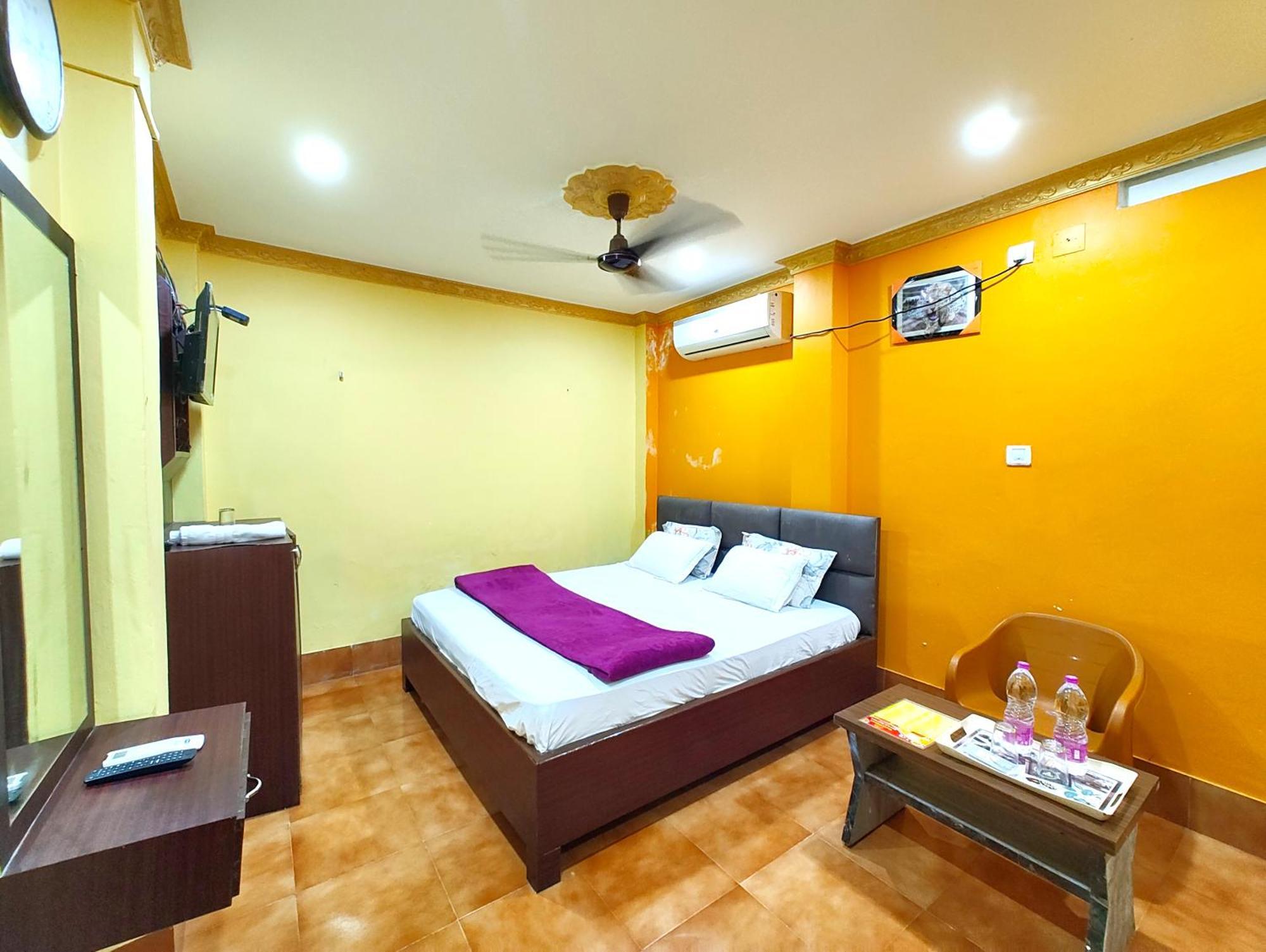 Goroomgo Sahoo Palace Puri - Prime Location Near Sea Beach - Excellent Service With Parking Facilities 外观 照片