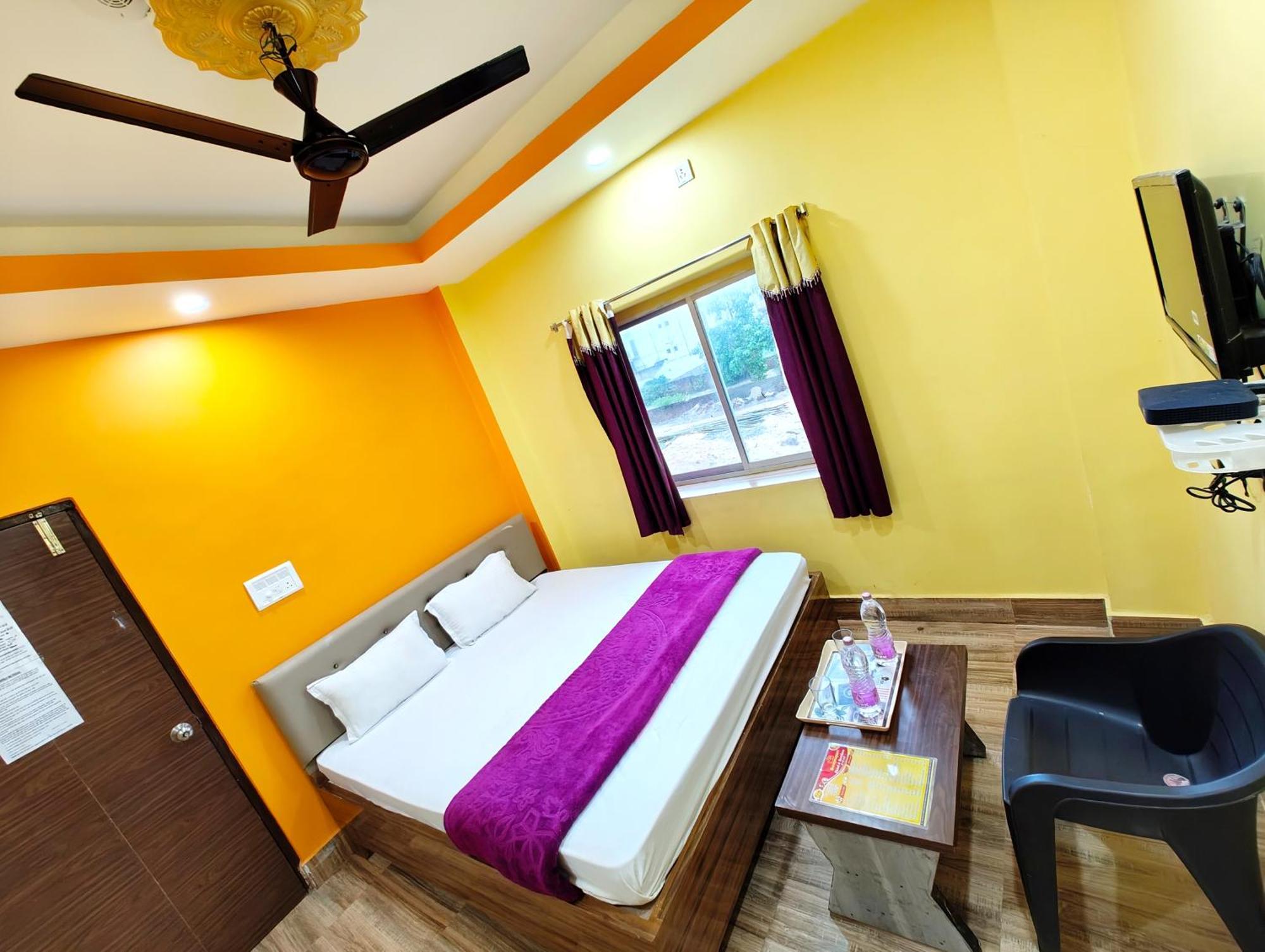 Goroomgo Sahoo Palace Puri - Prime Location Near Sea Beach - Excellent Service With Parking Facilities 外观 照片